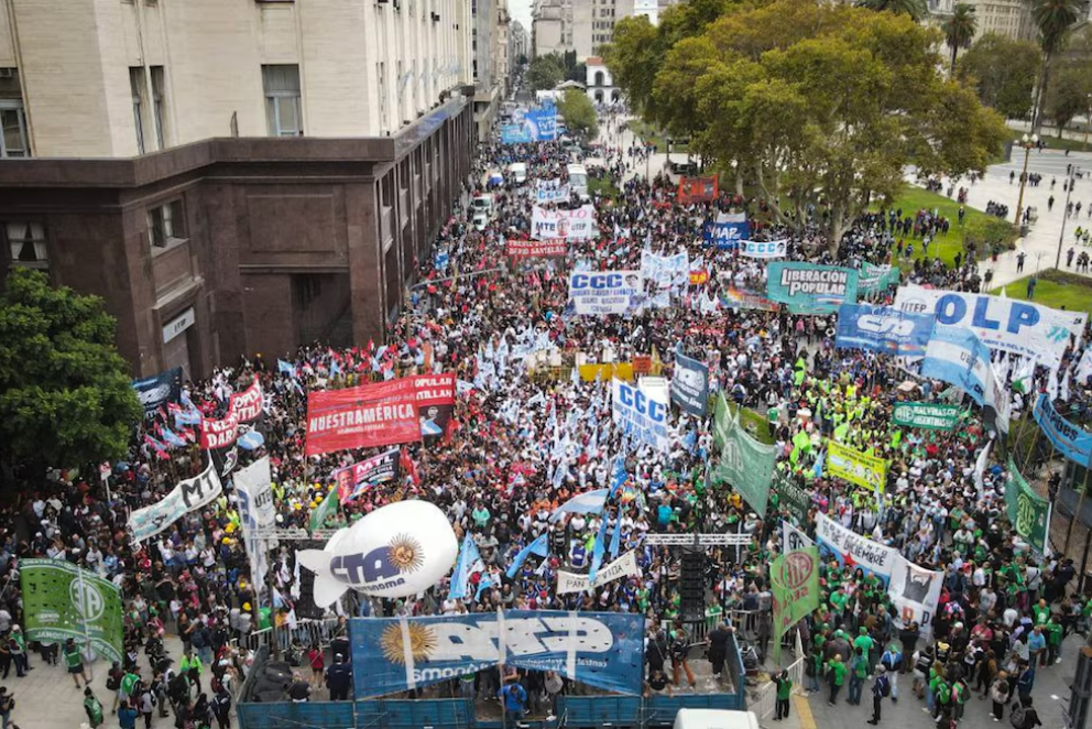 Movimientos sociales y sindicatos marcharán contra el Gobierno por el endeudamiento familiar