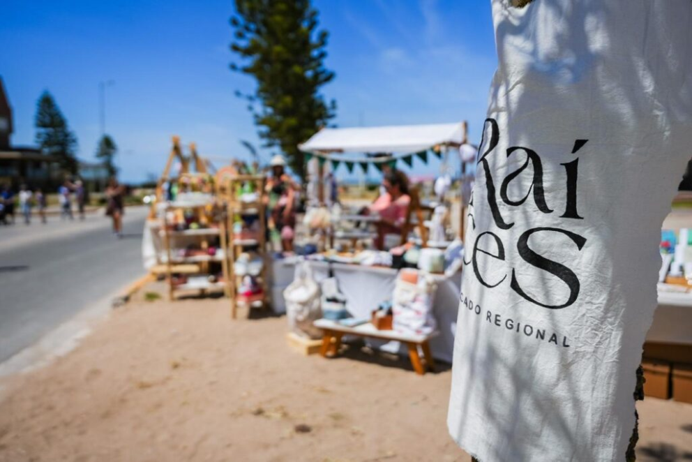 Pinamar celebró la 9ª edición de Raíces con más de 100 productores y un concurso de alfajores regionales