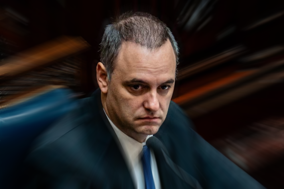 Manuel Adorni pidió una prórroga para justificar su patrimonio ante la Justicia