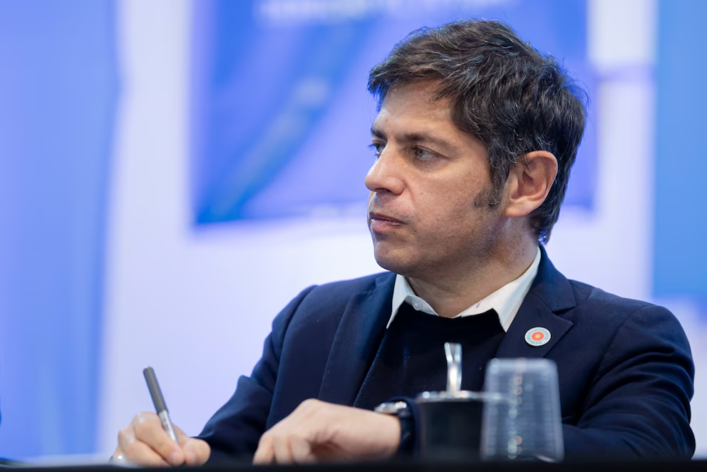 Va por todo: Kicillof busca habilitar la reelección indefinida de los intendentes bonaerenses y negocia apoyos